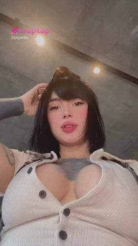 busty camel toe tattoo tiktok clip