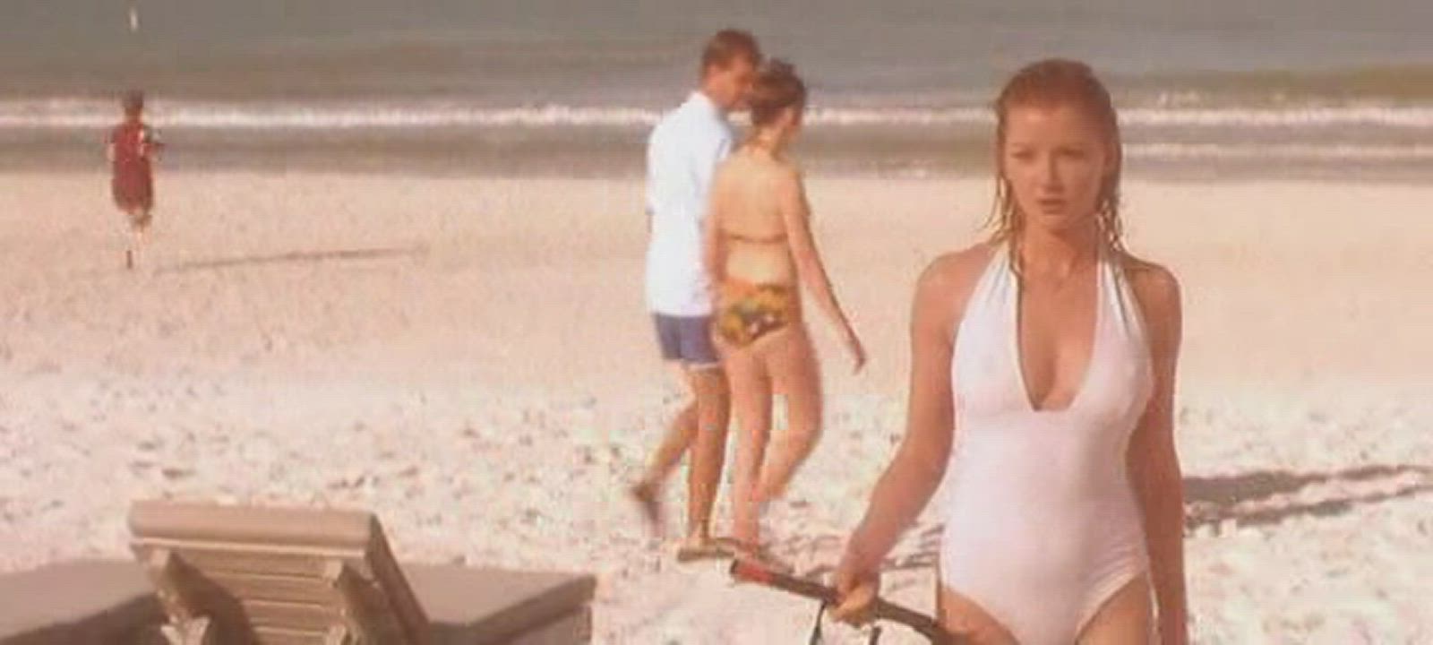 Beach Bed Sex Cinema USA clip