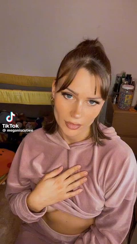 Megan - More tiktok flash vids on my TT likes (juanmomo45)