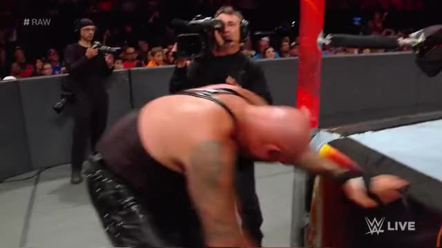 Seth Rollins & Dean Ambrose vs. Luke Gallows & Karl Anderson: Raw, Sept.