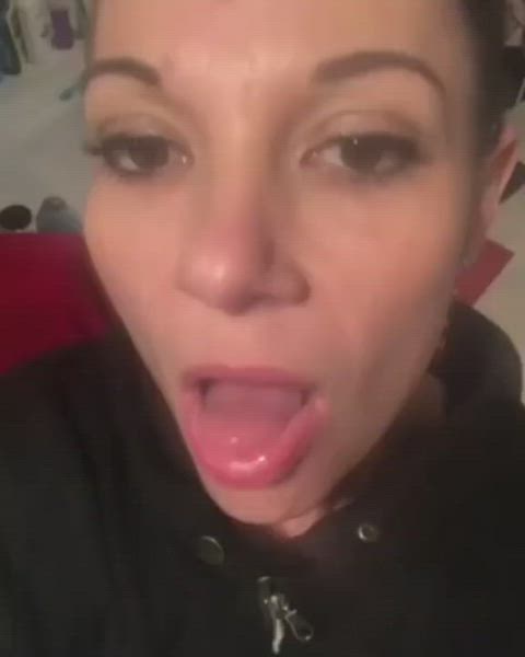 Gibby girl's amazing long tongue