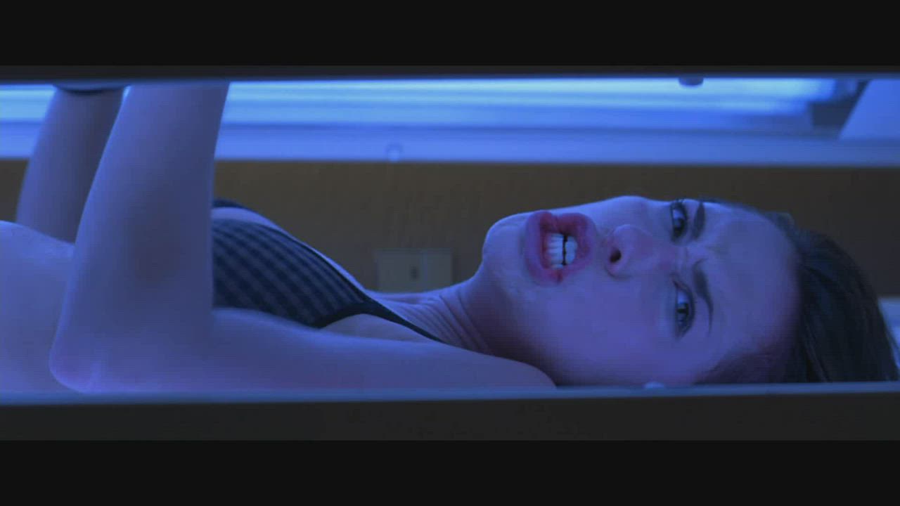Boobs Bouncing Tits Jennifer Love Hewitt clip