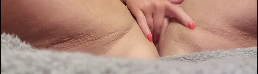 Fingering Masturbating Pussy Squirt Squirting Wet Wet Pussy clip