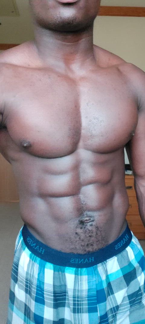 Pec Popping 25