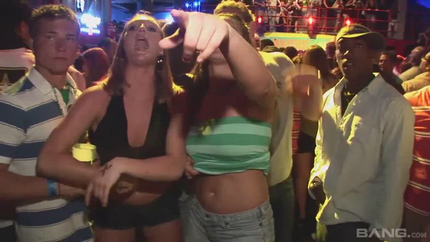 boobs bouncing tits coeds flashing nightclub public spring break tits clip