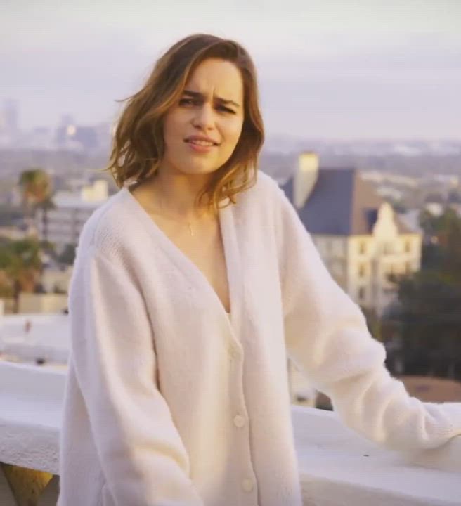 Emilia Clarke's reaction... When you ask her a hardcore fucking round before going