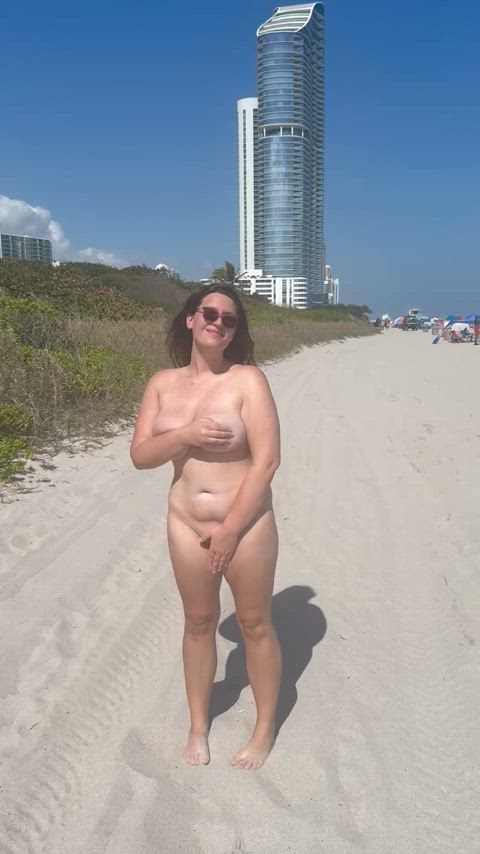 fansly freeuse nude nudes onlyfans outdoor public pussy titty drop r/caughtpublic