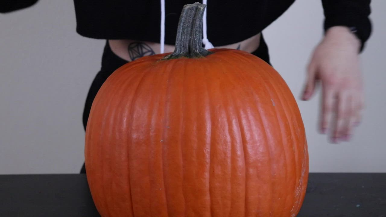 I carved a pumpkin and fucked it