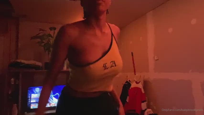 Big Tits Ebony Petite Striptease Teasing Undressing clip