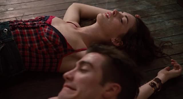 Anne Hathaway  - Love and Other Drugs (2010)