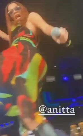 Anitta Dancing Upskirt clip