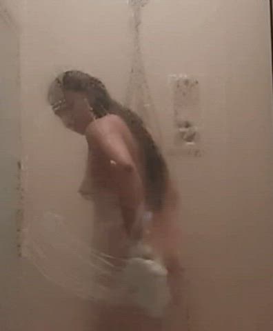 hope you all like your sluts clean cause i love when mine showers up be fore we fuck..
