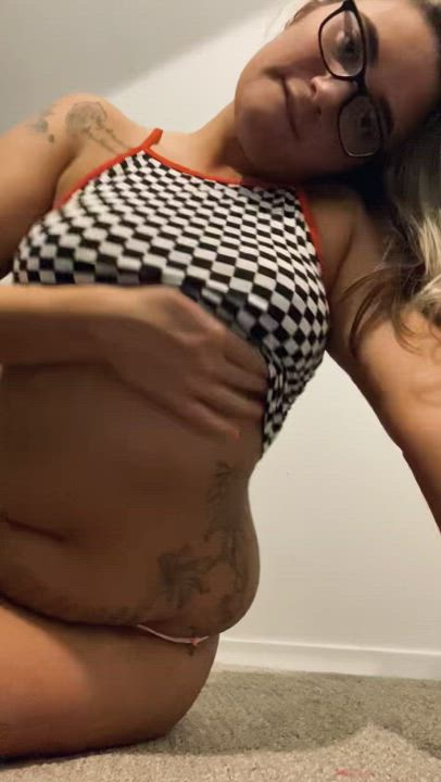 Amateur Hotwife MILF Natural Tits clip