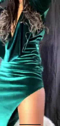 Ass Close Up Clothed Dancing Ebony Sensual Twerking clip