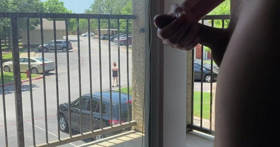 Orgasm on the apartment balcony in front of the neighbors :)
