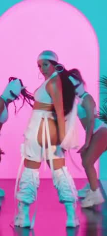 Doja shaking her ass in the Like That video (Cropped + Slo-Mo)