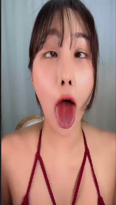 ahegao asian korean tongue fetish clip