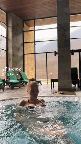 big tits bikini boobs pool tits clip