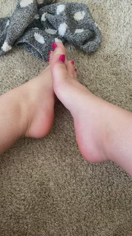 Do you like the way I scrunch my soles?