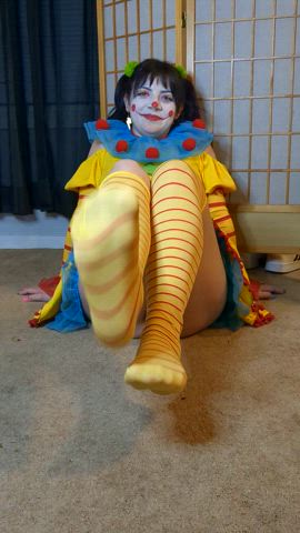 amateur clown clown girl cute homemade onlyfans socks solo clip