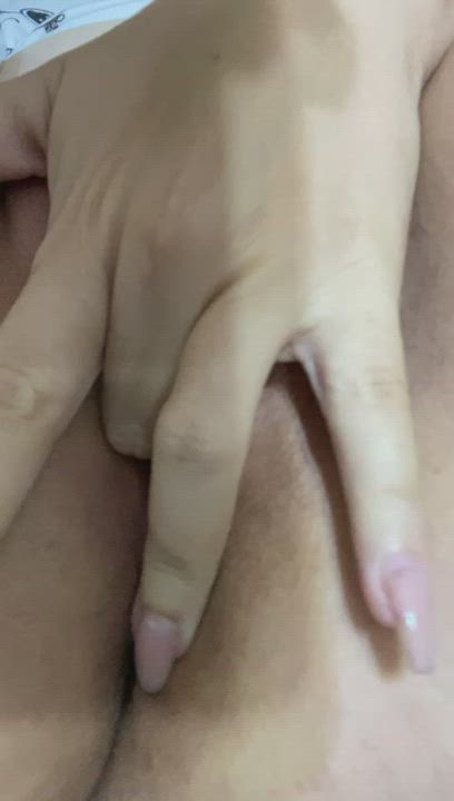 Horny and desperate for upvotes