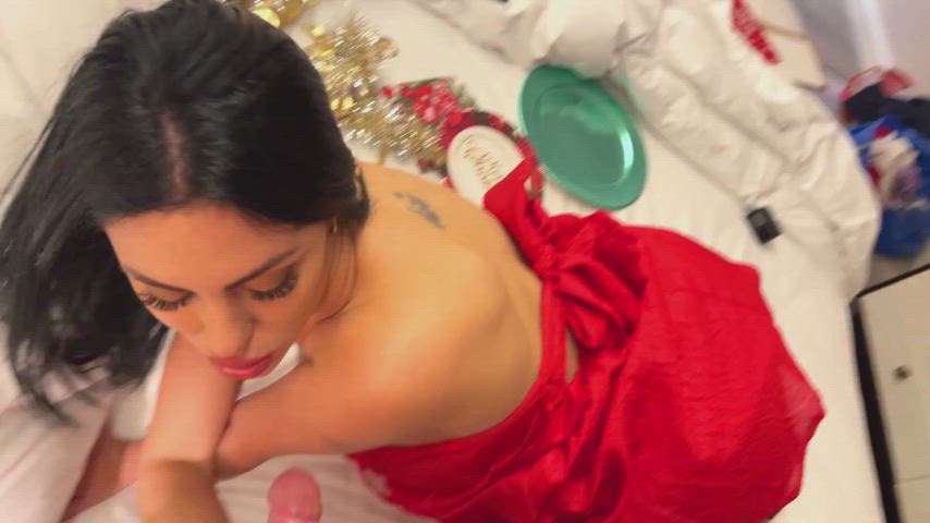 This all natural big boobs petite sexy santa is not cumming for you but would make