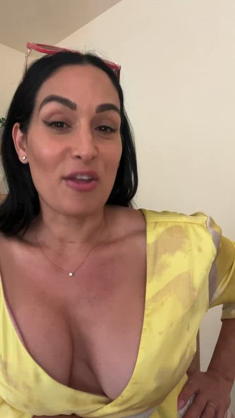 Nikki Areola during an amazing IG live