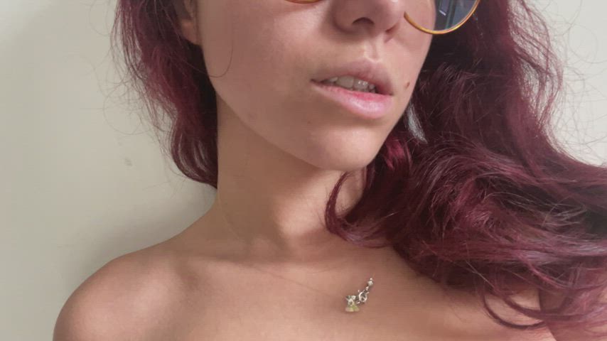 Stay-at-home MILF, 26yo, mom of two, can my nipples get you hard..