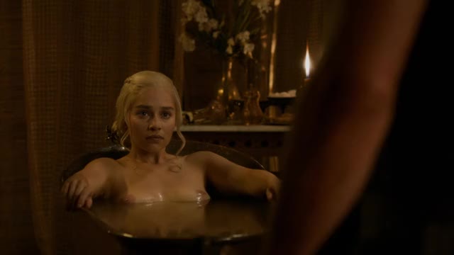 Emilia Clarke Game of Thrones S03 #3