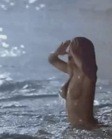 beach big tits nude salma hayek clip