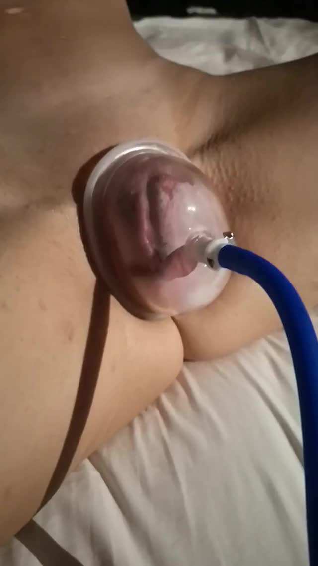 pussy pump - first time 10m