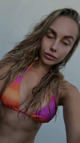 amateur blonde bra girl girl pool clip