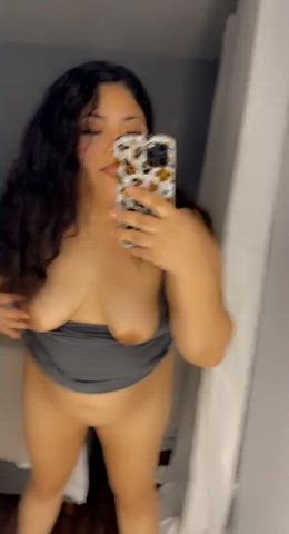 i LOVE how married men get turned on by my body and wanna fuck me 🤤 i won't tell