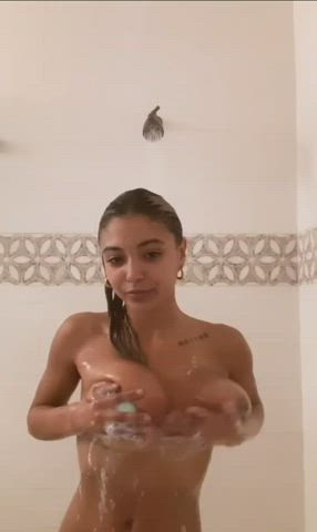 amateur bathroom big tits boobs ebony huge tits natural tits shower soapy tits clip
