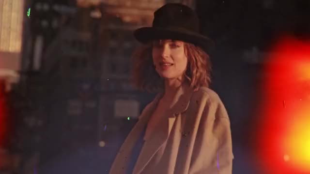 Dakota Johnson clip