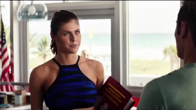 Alexandra Daddario - Baywatch - short loop of bouncing from credits outtakes sequence