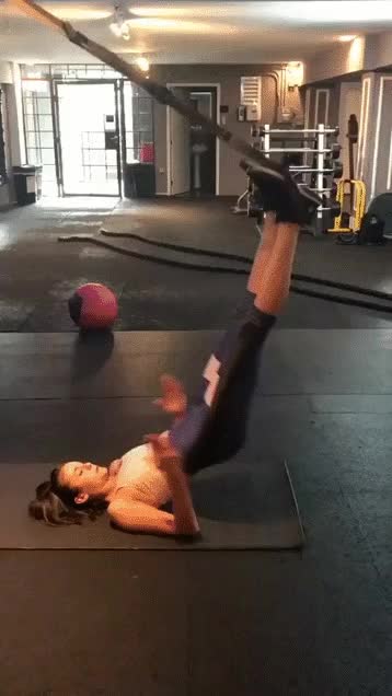 Nina Dobrev Working Out Her Camel Toe A