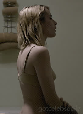 Bra Emma Roberts Tits clip