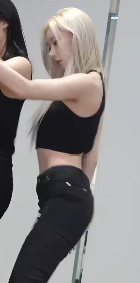 abs armpits asian blonde dancing korean kpop clip