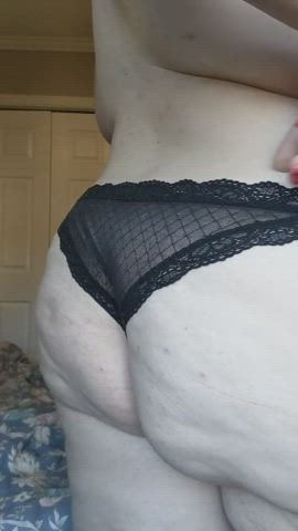Cute new panties and I think you should come take them off for me. Ready?