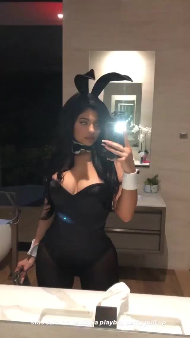 kyliejenner 29 10 2019 6 39 12 615
