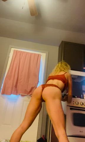 amateur ass babe big ass blonde cute doggystyle milf pawg thick clip