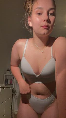 If even 4 guys see my 18 y/o body, I’ll celebrate and fuck myself ?