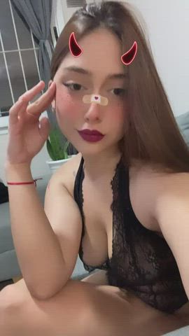HELLO LOSER, WHAT DID YOU THINK YOU WERE WORTHY OF SEEING MY TITS? HAHAHA THERE ARE