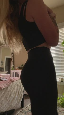 ass blowjob booty college fitness leggings strip striptease tattoo clip