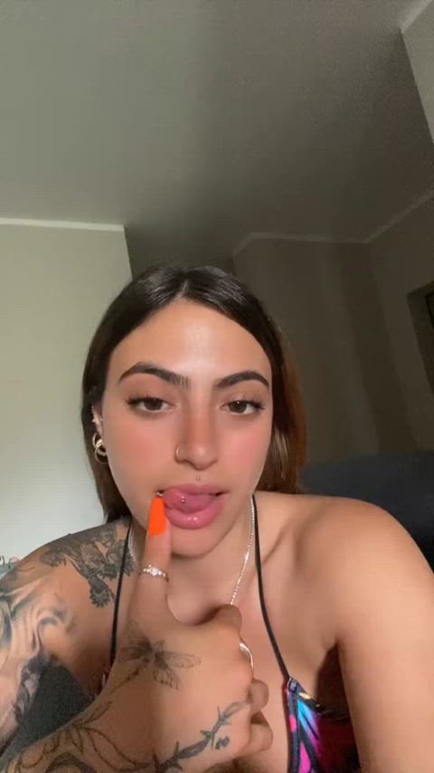 italian long tongue tongue tongue fetish clip