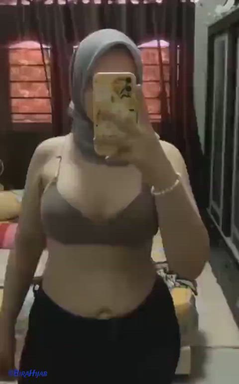 girls hijab muslim onlyfans clip