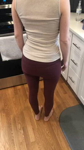 Getting dinner ready Whale Tail 35y/o MIL[F]