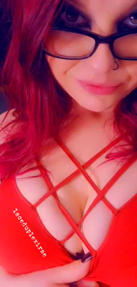 babe big tits boobs cute huge tits natural tits onlyfans redhead teen tiktok clip