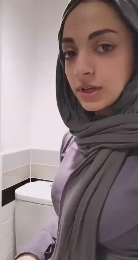 bathroom blowjob hijab selfie clip